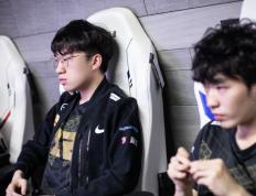 南宫体育- 巴塞罗那队教练 