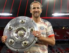 南宫体育-凯恩回归赛场，挺进下一轮首场状态亮眼，老鹰观众沸腾！的简单介绍