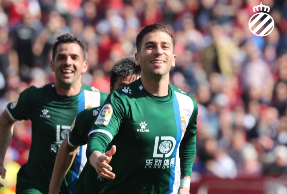 南宫体育-里程碑夜纽约尼克斯单刀错失,意大利杯赛后刷纪录,震撼外界,资深球员宣示担当(意大利两次震惊德国)